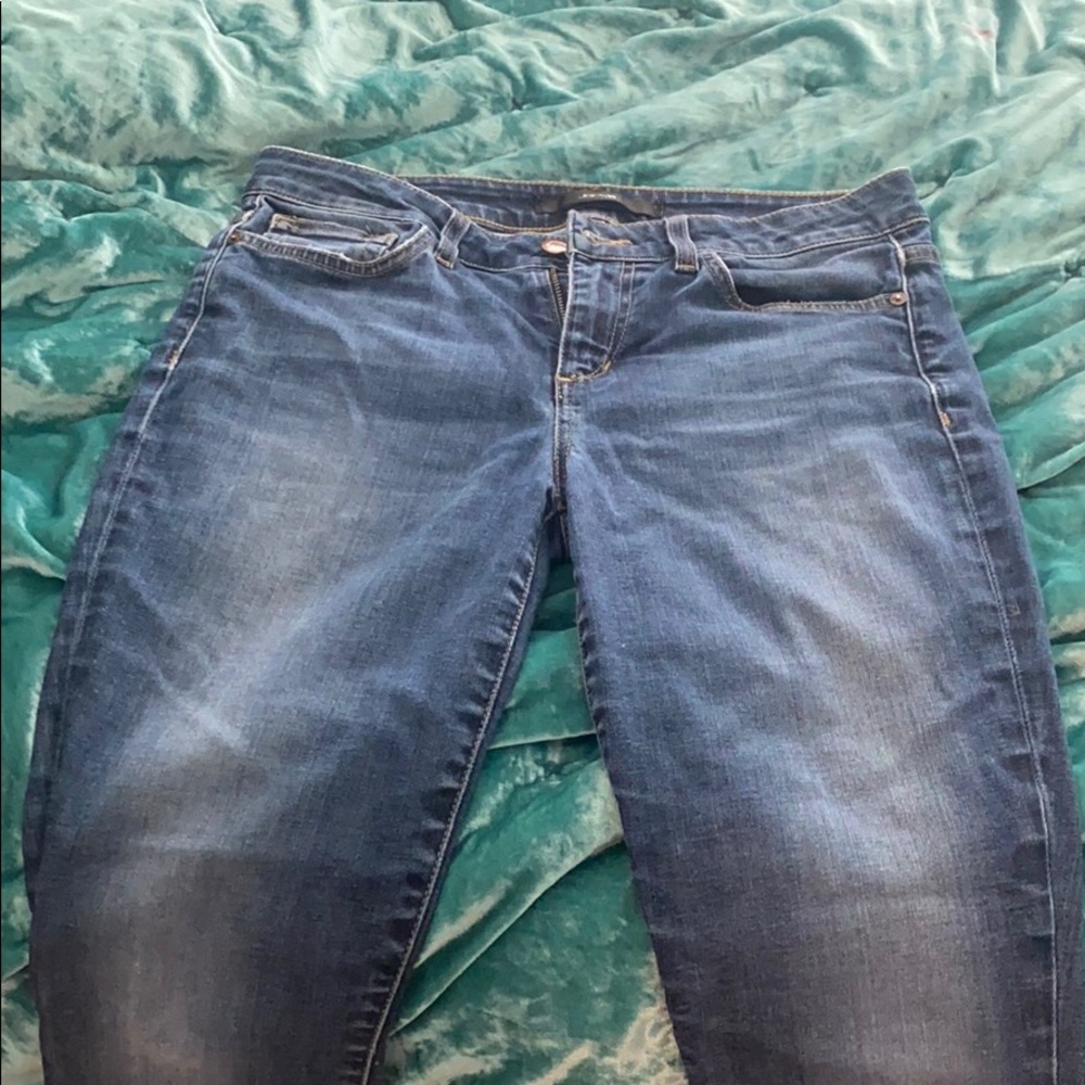 Size 29 Joe’s Jeans “the skinny” mid-rise